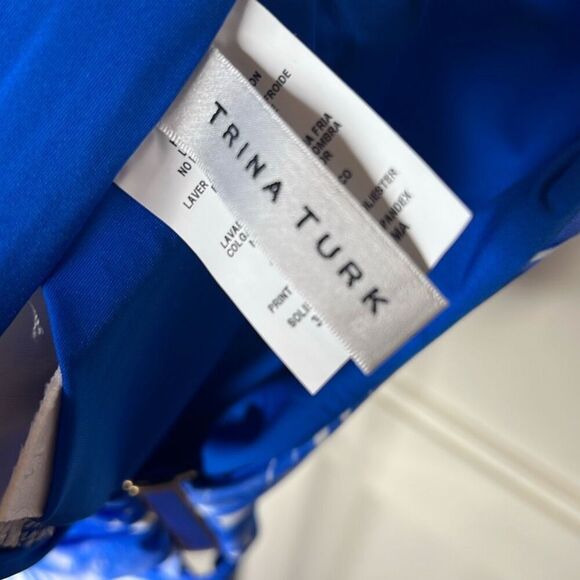 Trina Turk Basque Banded Bikini Top Blue Floral Size 14 Nwot - Picture 4 of 7